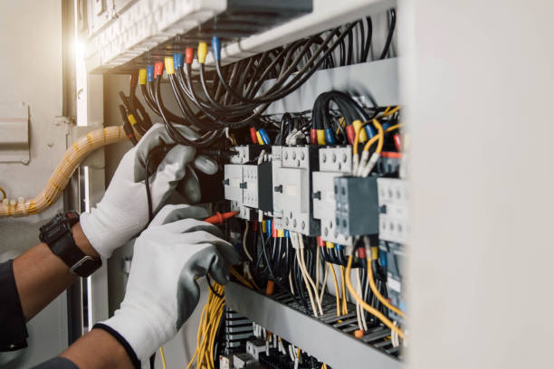 Best Licensed Electrician  in Highland Heights, OH